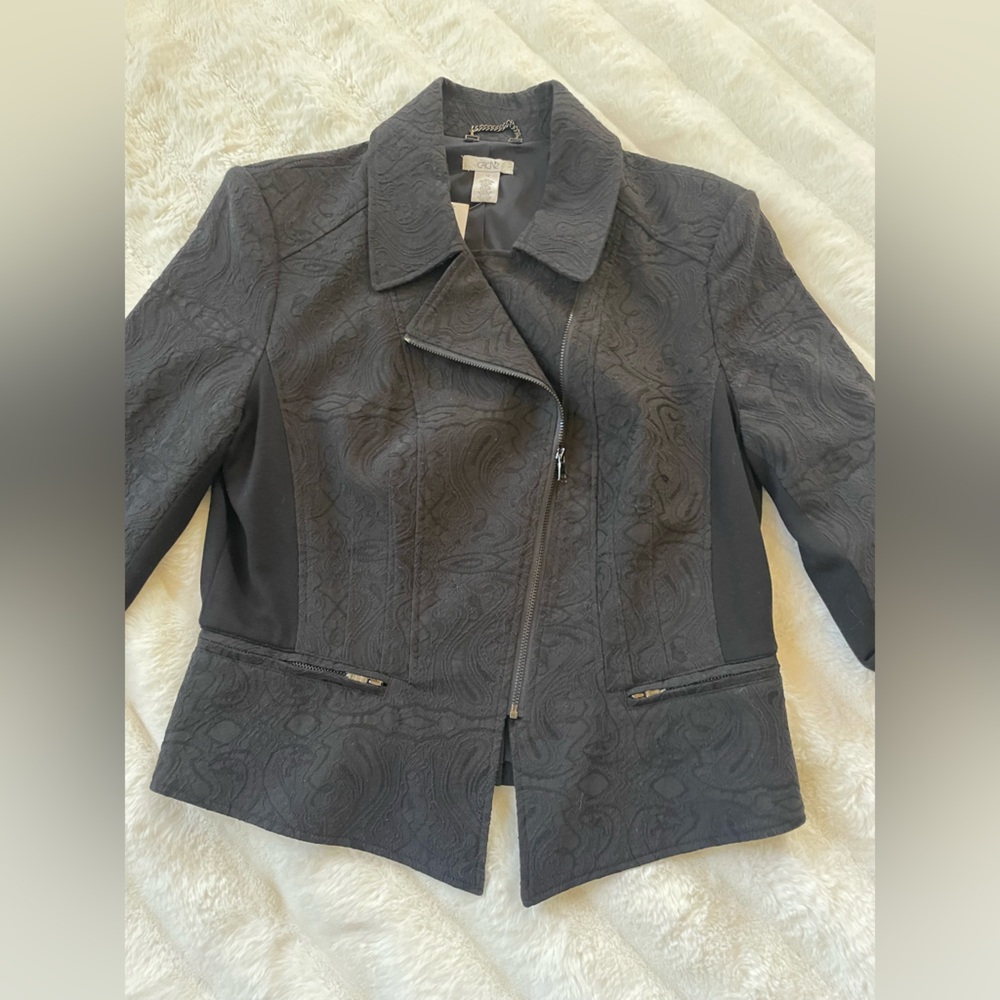 Cache Jacket. - Picture 2 of 15
